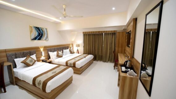 hotel-shree-rudraksh-somnath-comfortable-room.jpg